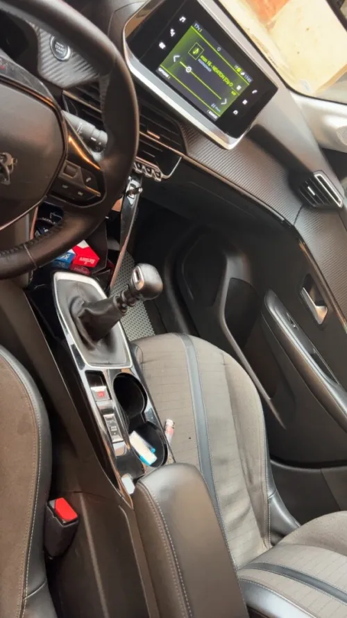 Peugeot 208 2021 Allure