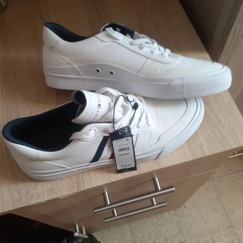 Basquette  tommy hilfiger