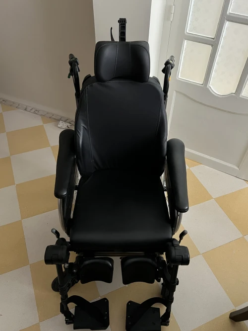 Fauteuil Roulant Confort Invacare Rea Clematis Pro