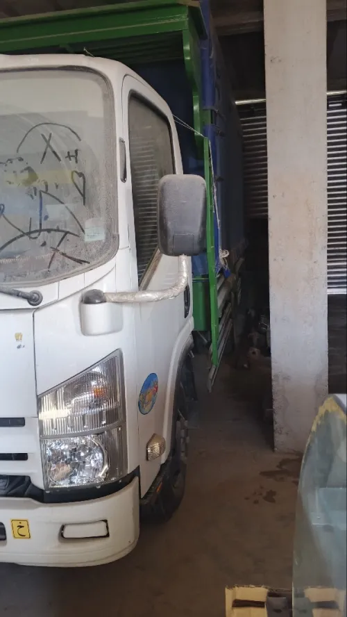 Isuzu Npr 2013