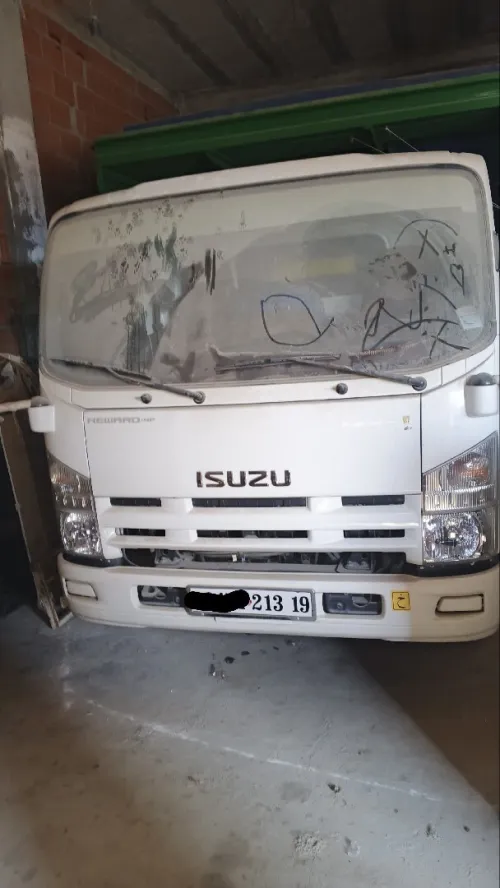 Isuzu Npr 2013