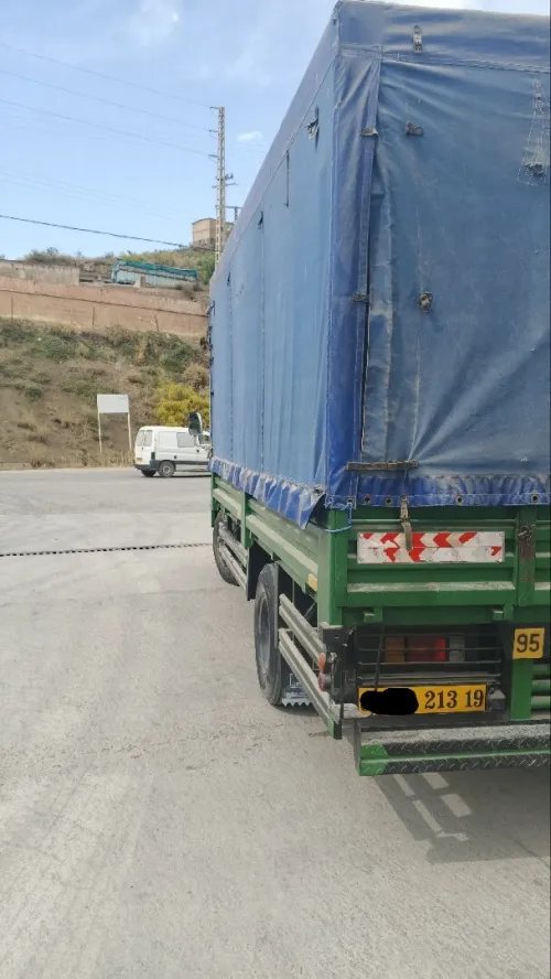 Isuzu Npr 2013