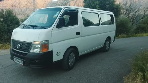 Nissan URVAN 2008