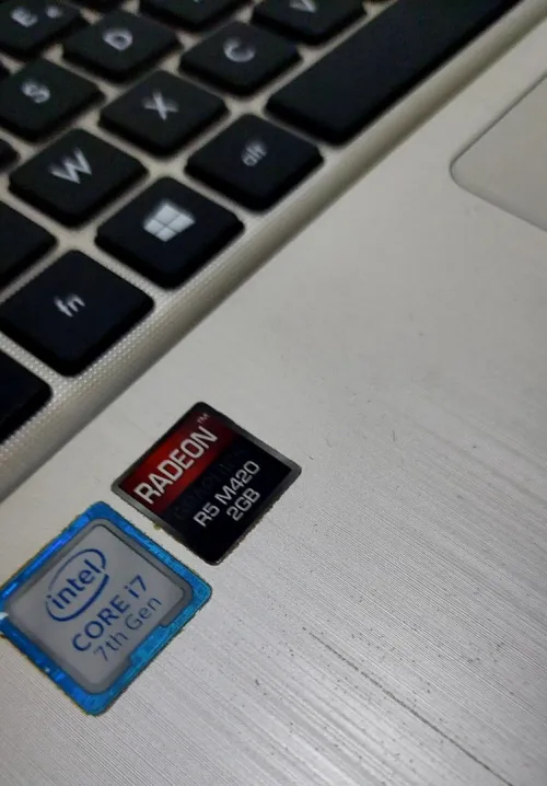 pc gamer asus i7 7eme Ram 8GO Disque 1TO Carte graphique AMD+Intel 