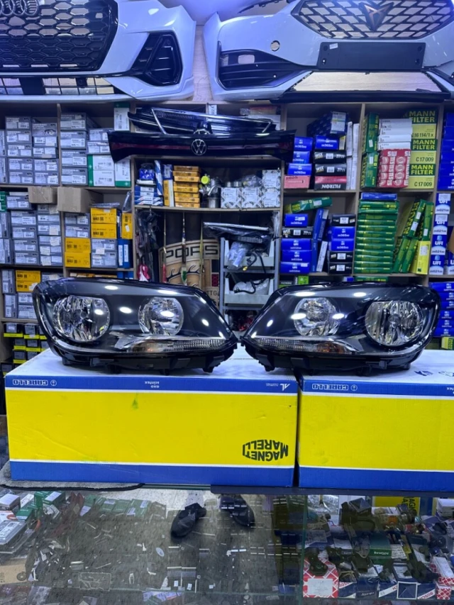 Phare caddy 2013 +