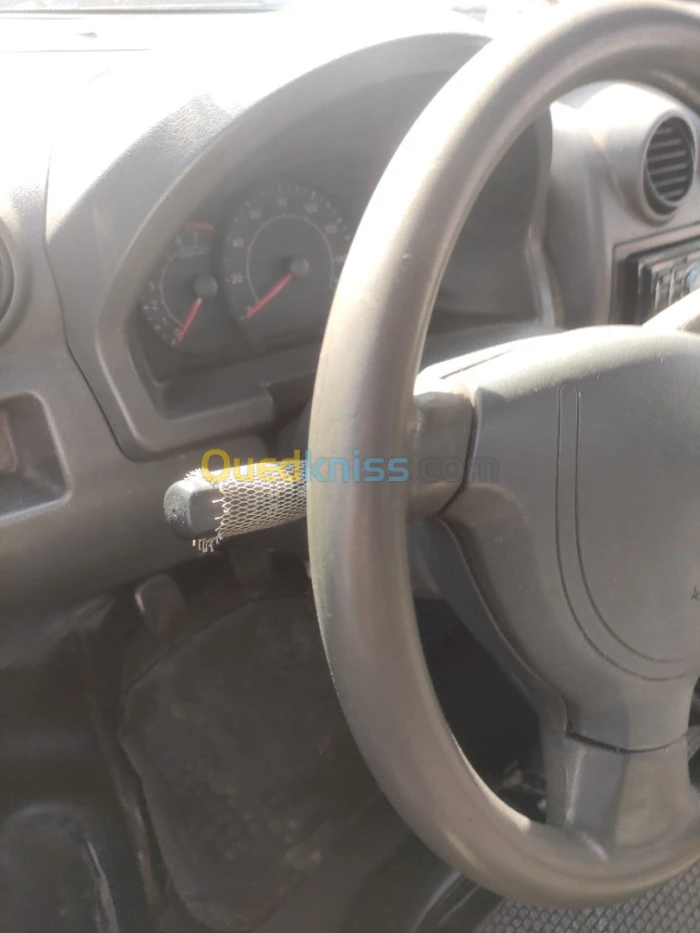 Gonow ريدال 2014 قونو