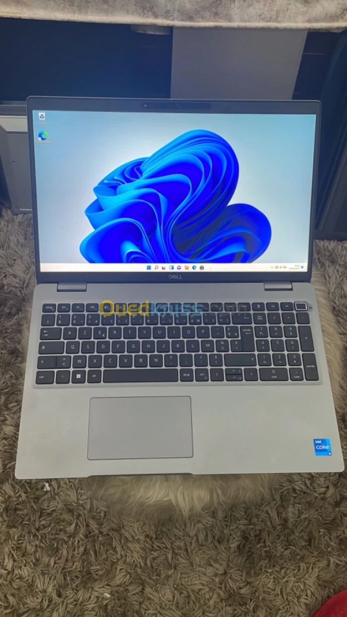 DELL LATITUDE 5530 i5-1245G7 16G 256SSD INTEL IRIS XE 