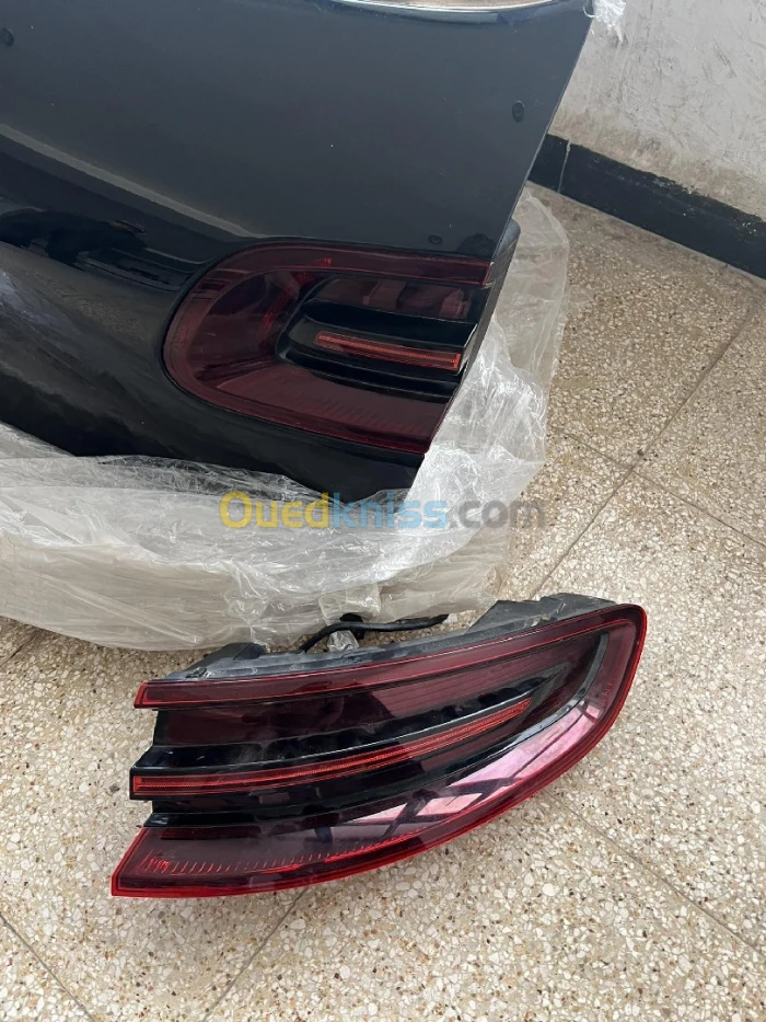Feux arriere porche macan اضواء خلفية بورش