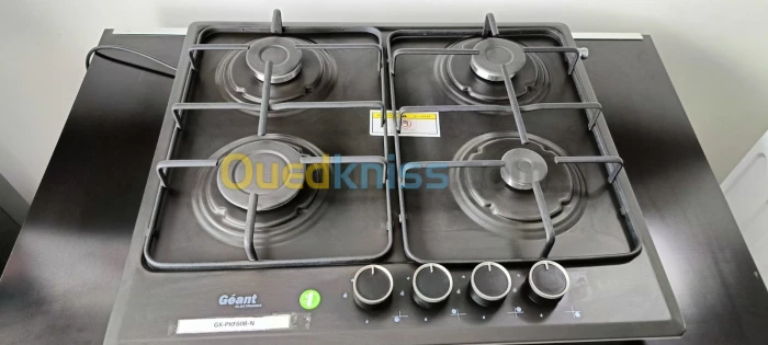 Promo Plaque de cuisson geant 4 feux inox / noir