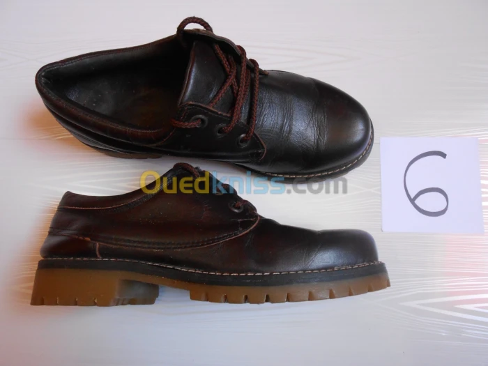 DES CHAUSSURES ORIGINAL