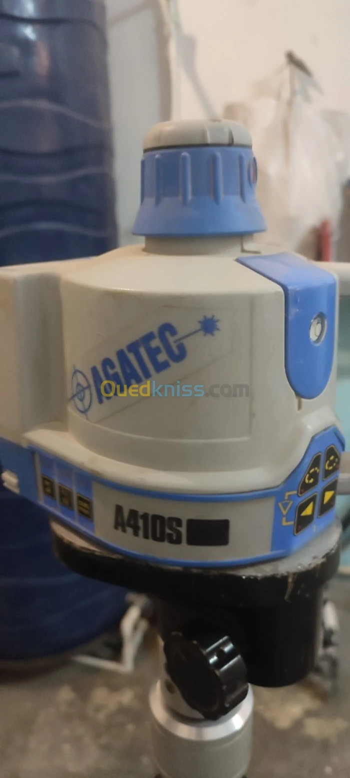 .Niveau laser rotatif
