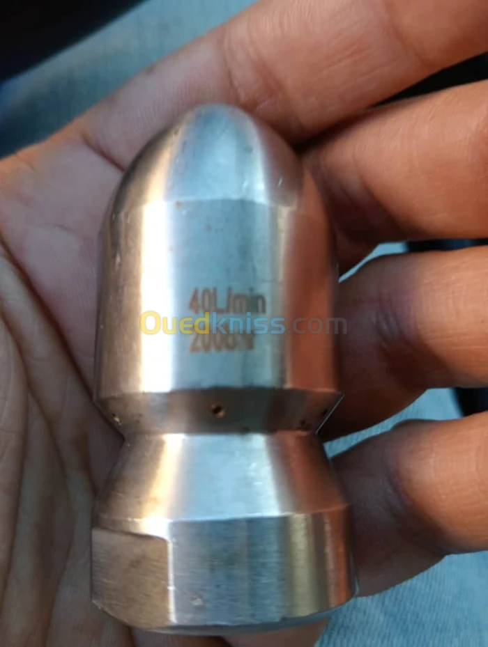 BUSE DE NETTOYAGE DE CANALISATION