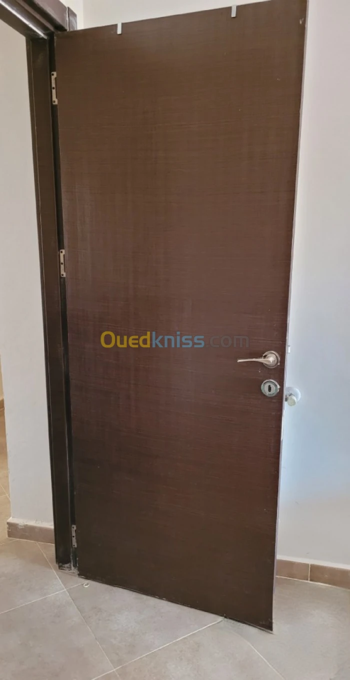Porte mdm 2m sur 80