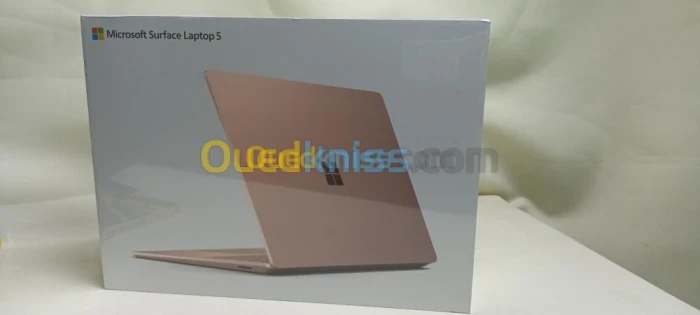 Microsoft Surface Laptop 5 - Intel Core I7 -1255U -16G - 512G SSD - 13.5 Écran Tactile - Windows 11
