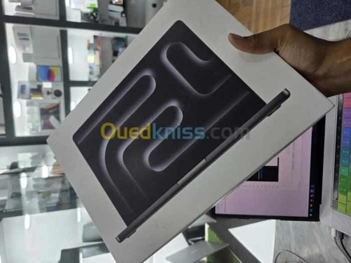 Macbook Pro m4 16GB 1TB 14 POUCE