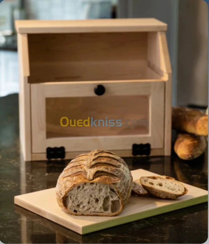 Boit a pain avec planche a découper