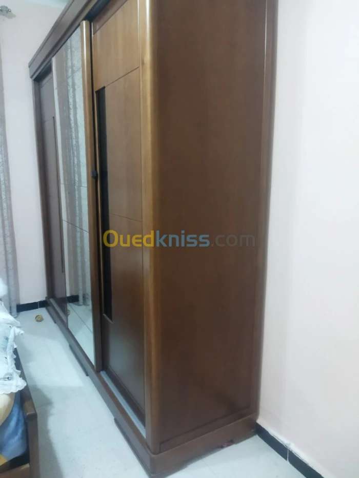 Armoire 3 portes bois hêtre