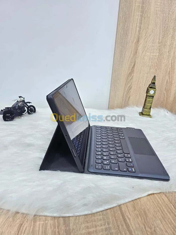 Samsung Galaxy Tab A8 10.5" 32GB/3GB + Clavier Magic