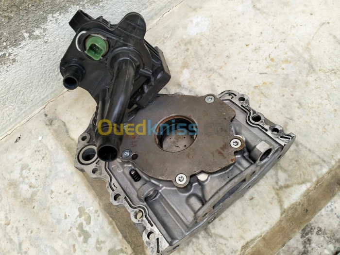 Pompe à huile et pipe thermostat hdi