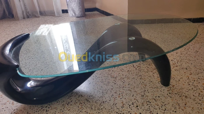 Table basse moderne en verre