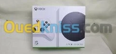 XBOX SERIES S - AMD Ryzen Zen 2 - AMD RDNA 2 4 TFLOPs - 10 Go GDDR6 - SSD 512 Go 