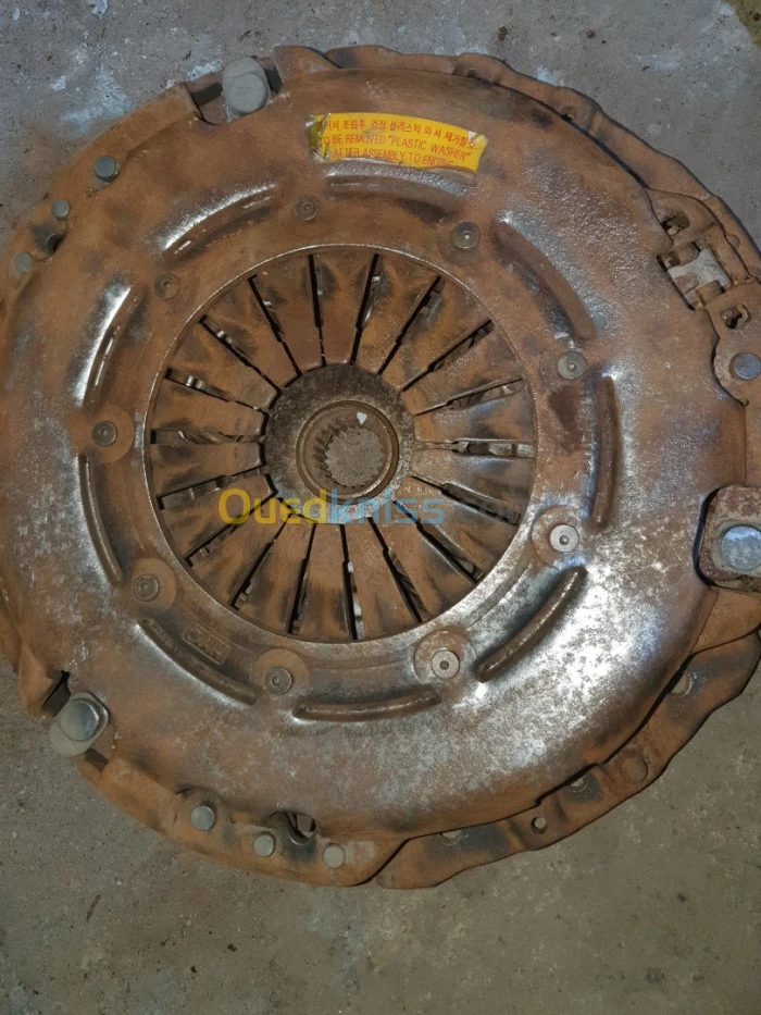 disque plateau embrayage mitsubichi 3.5 v6 essence