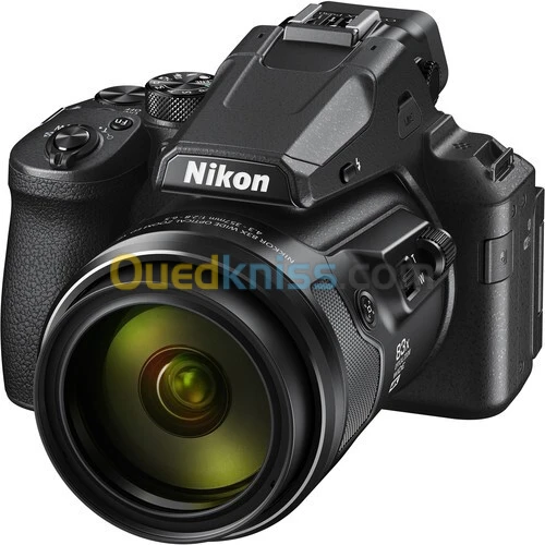 Appareil photo Nikon Coolpix P950 Zoom 83x 24-2000mm Capteur 16MP VR UHD 4K Wi-Fi & Bluetooth