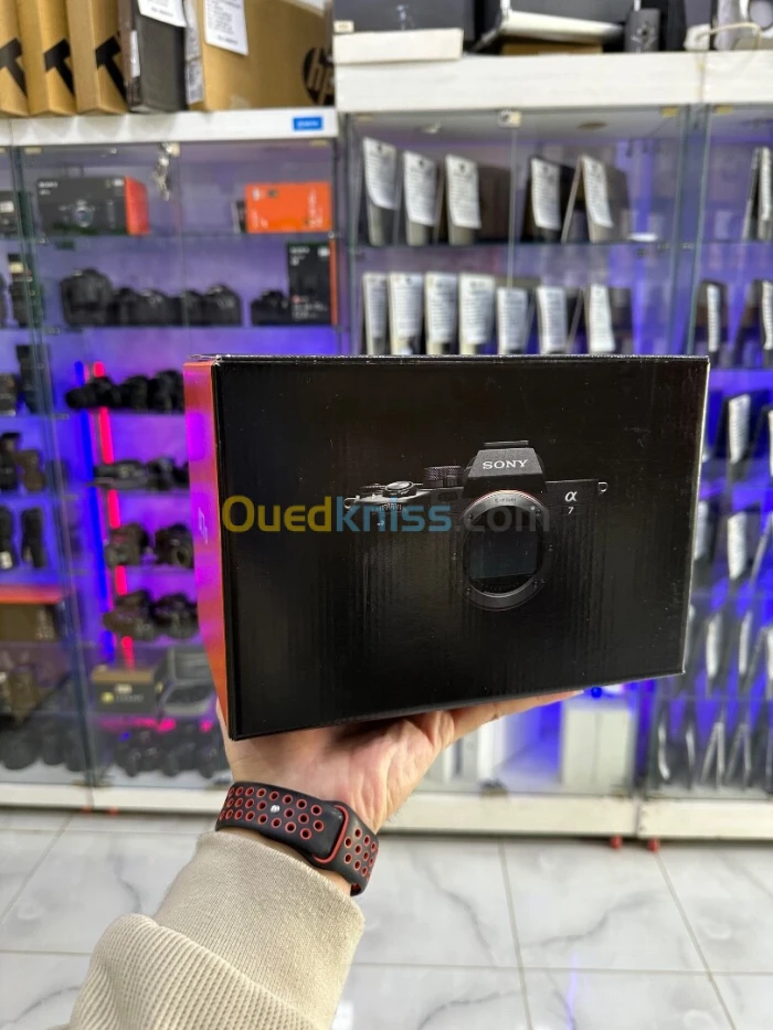 Sony A7 IV 33MP Full-Frame 4K 60p ( BODY ) NEUF