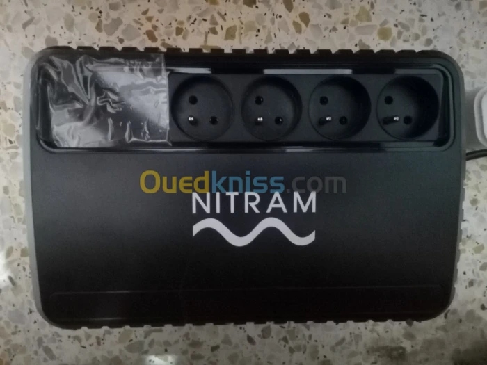 Onduleur nitram 1000va/600w 