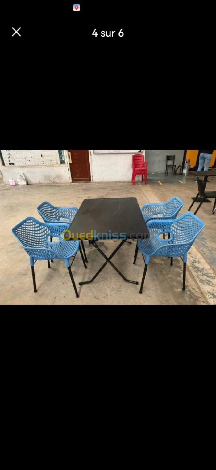 Table cuisine avec les pied métal