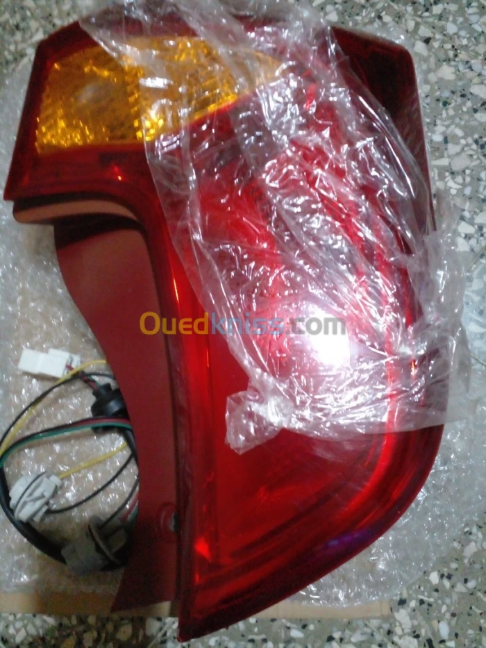 Feux arriere droit Picanto pop