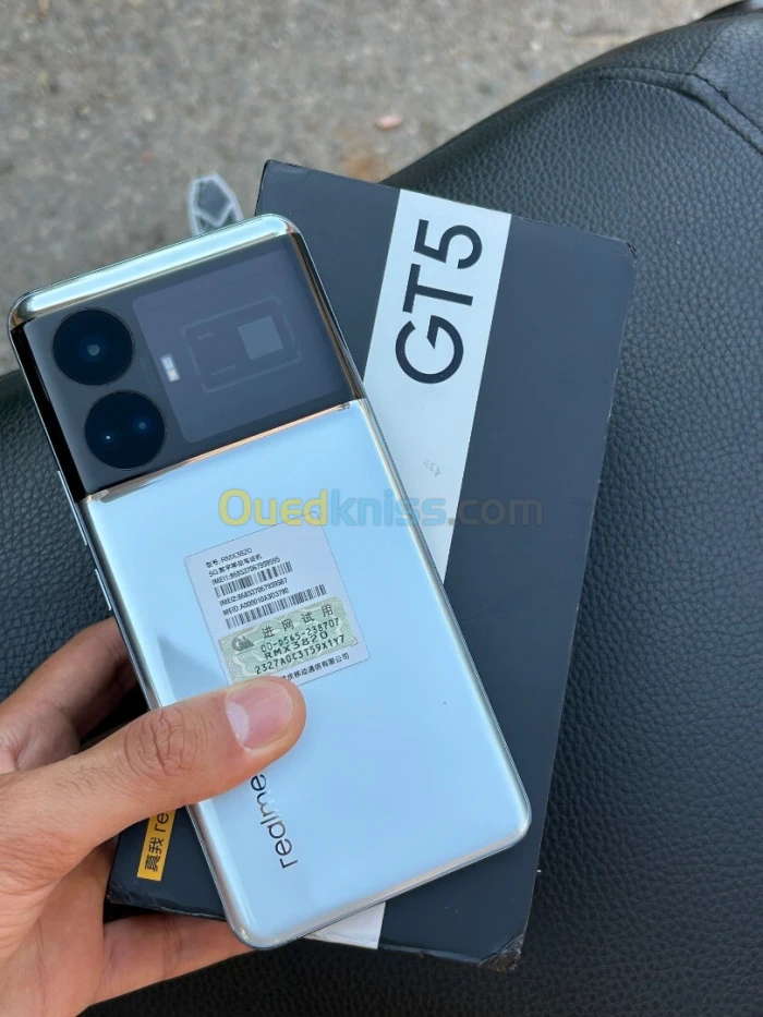 Realmi GT5 Realmi GT5