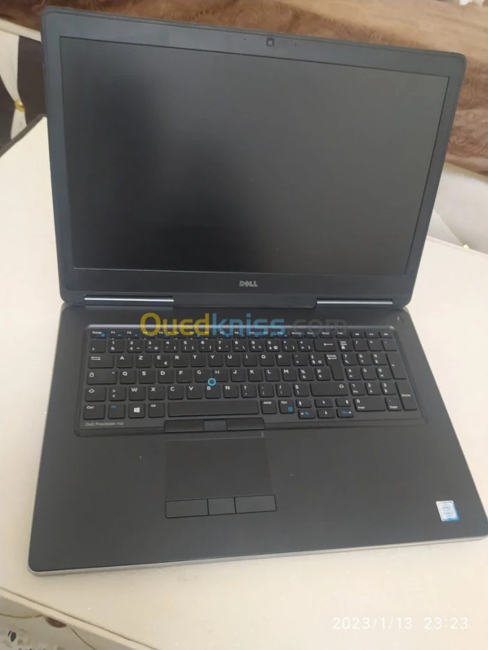 Dell i7 16g ram 256 ssd 1tb hdd 17 pouces