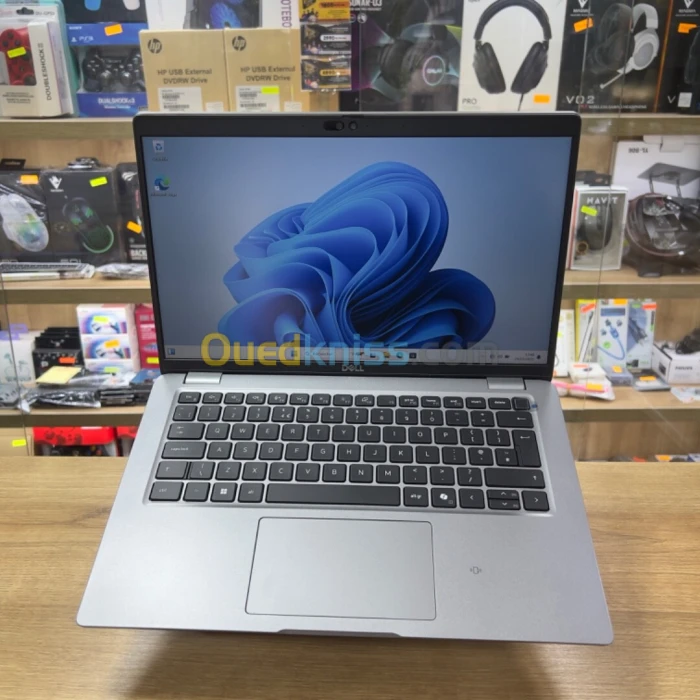 DELL LATITUDE 5450 ultra 5 16GB 512 SSD