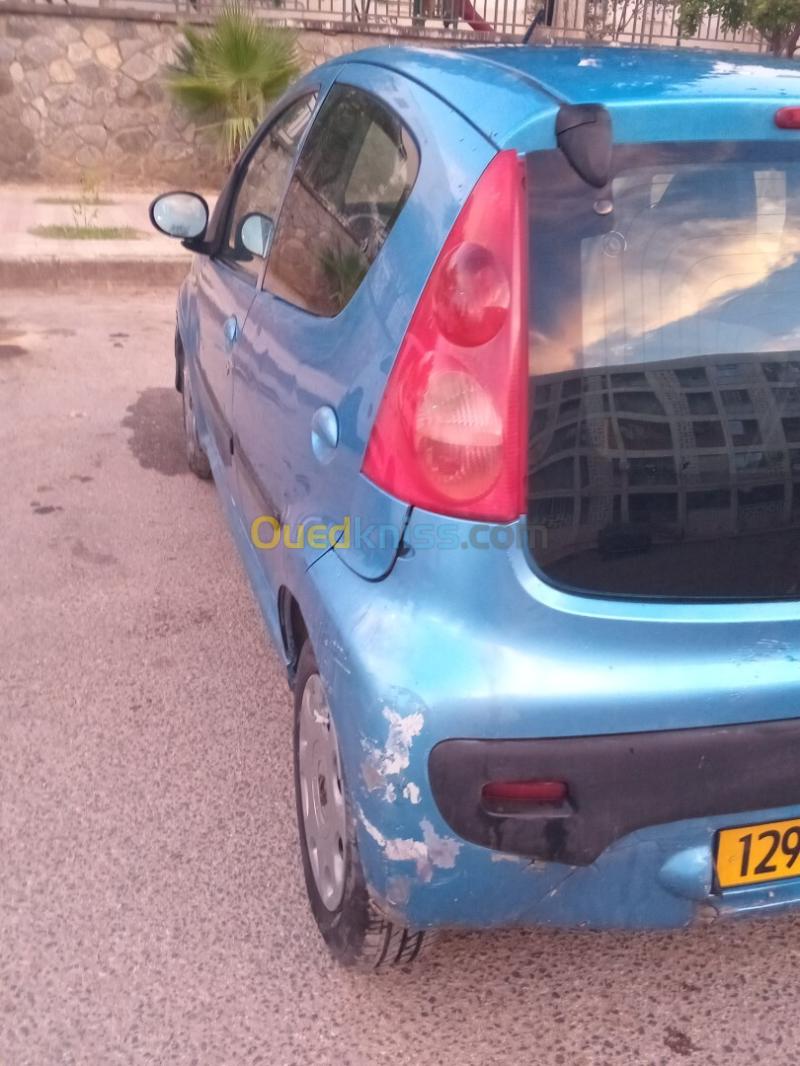 Peugeot 107 2008  7