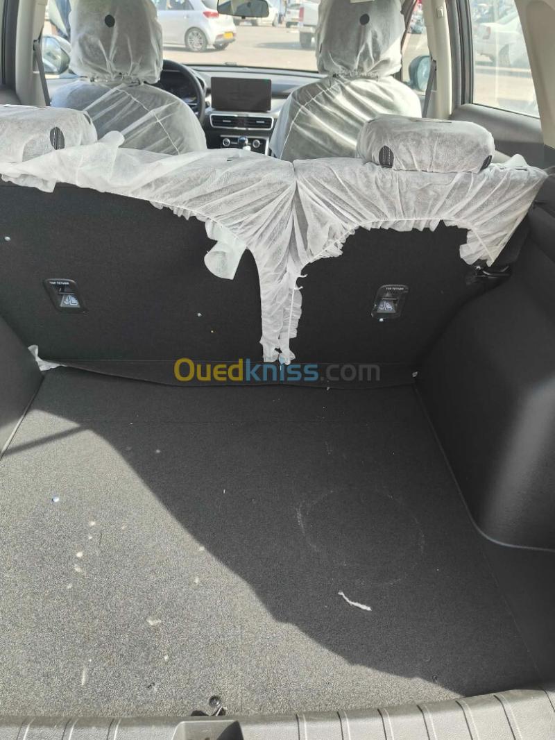 Geely Coolray 2026 MT 7