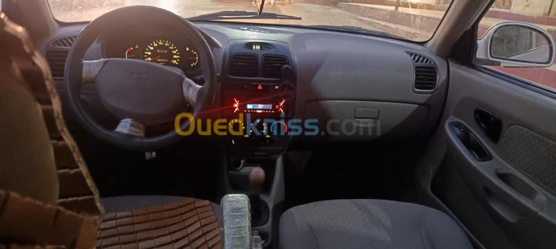 Hyundai Accent 2015 GLS 11