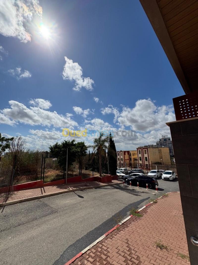 Location Appartement F5 Alger Hydra 35