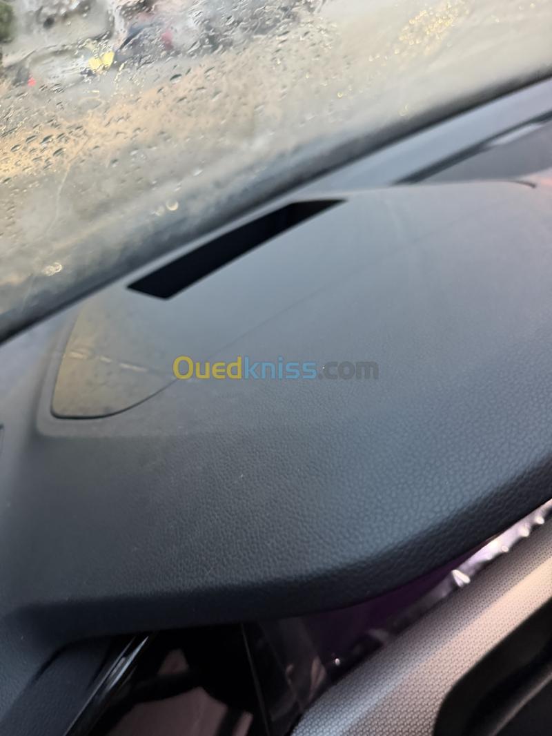 Volkswagen Golf 8 2026 R- Line  7