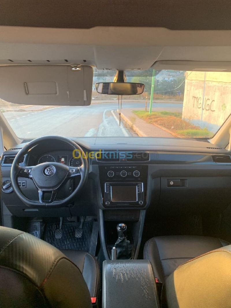 Volkswagen Caddy 2018 Highline 8