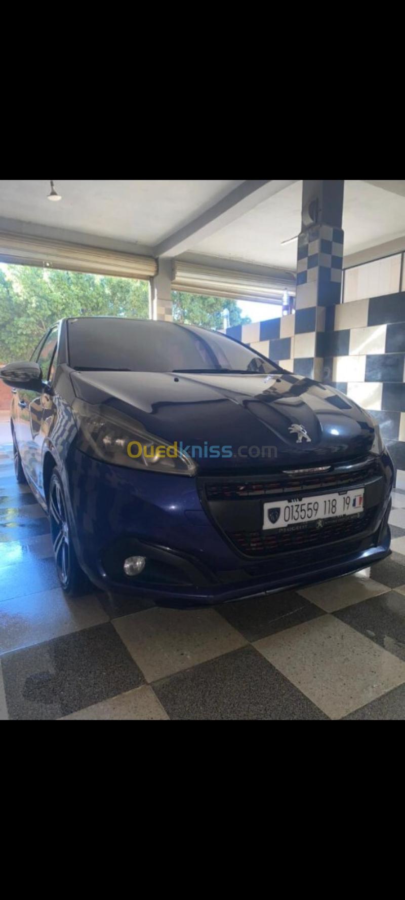 Peugeot 208 2018 GT Line 11
