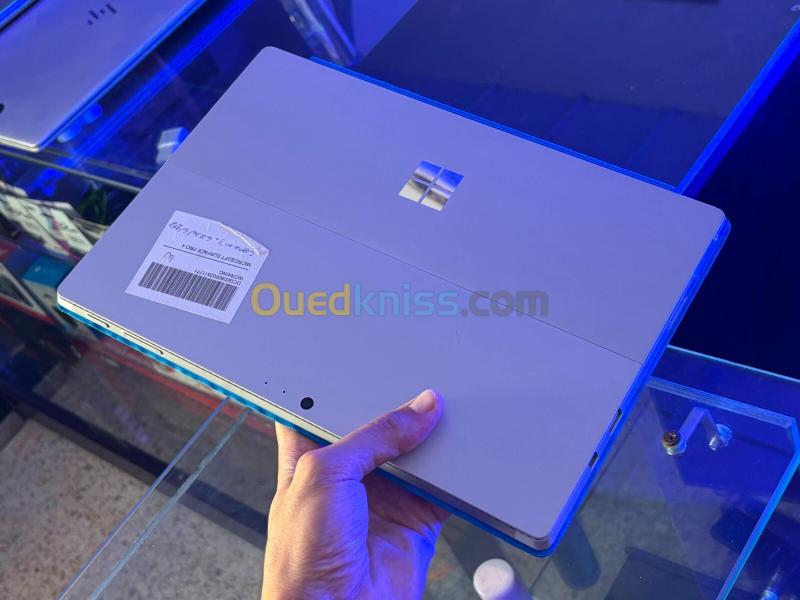MICROSOFT SURFACE PRO 5 /I7 7EME /8 G /256 SSD /12