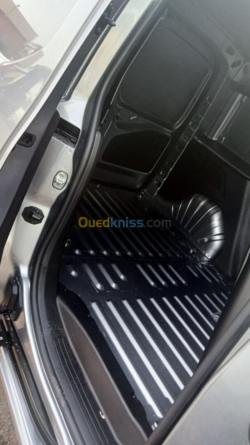 Fiat Doblo 2025  6