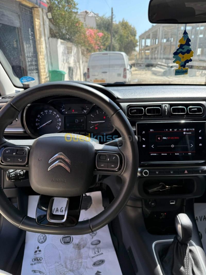 Citroen C3 2023 SHINE 3
