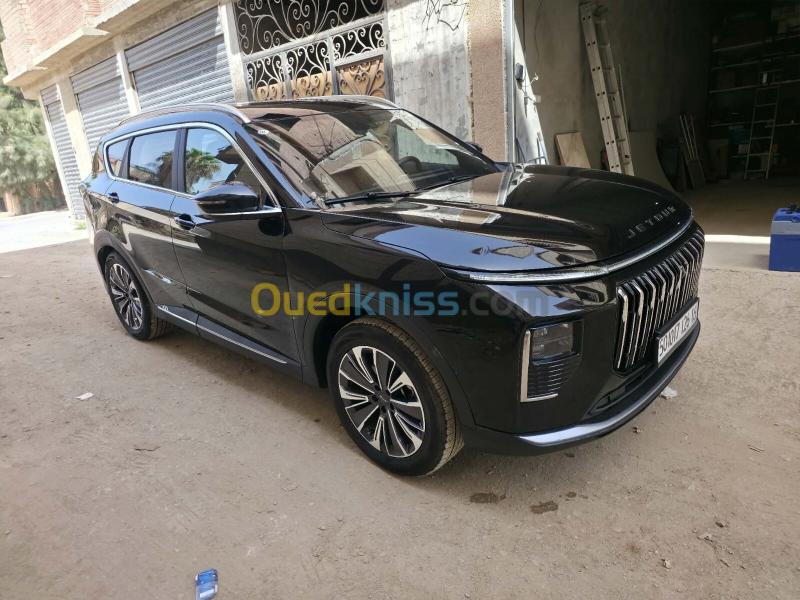 Jetour  X70 PLUS 2026 Luxury Edition 7 places  5