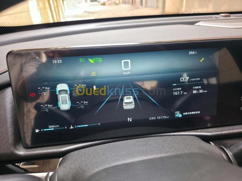 Jetour  X70 PLUS 2026 Luxury Edition 7 places  3