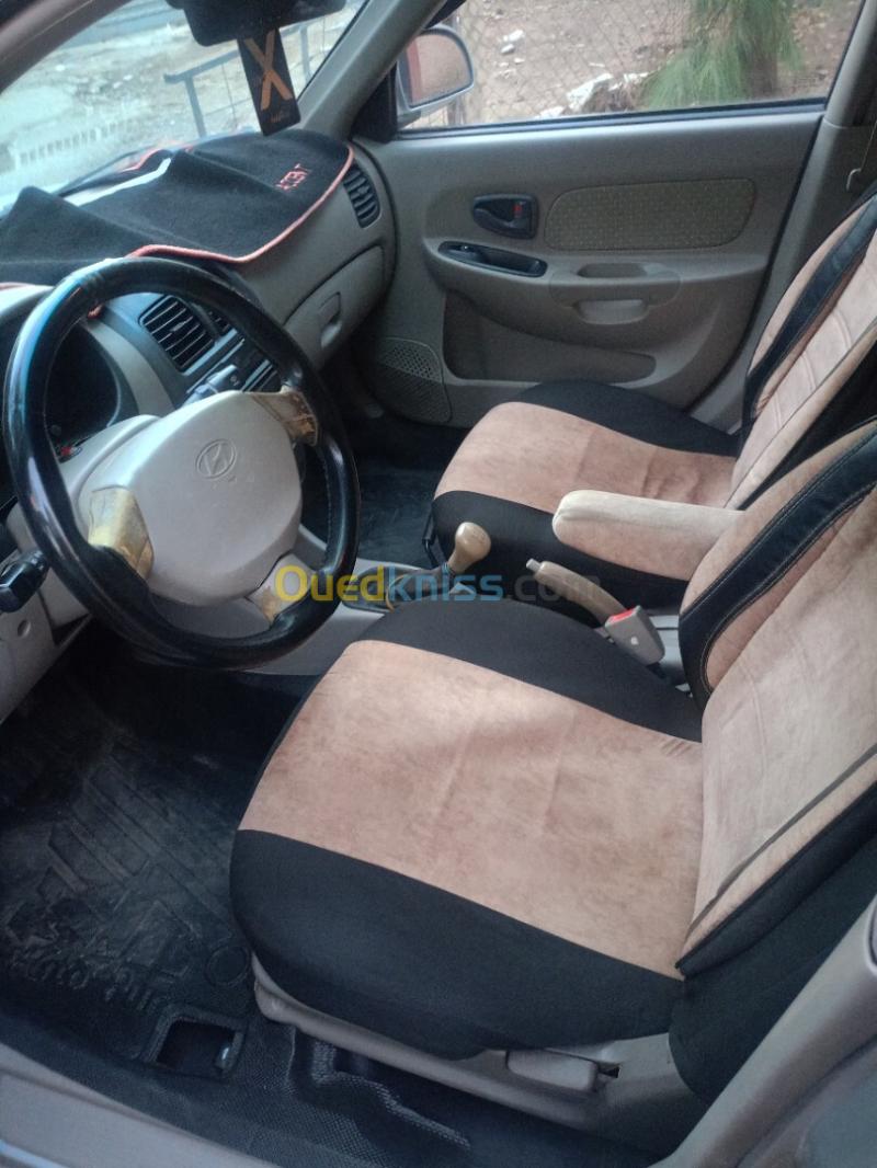 Hyundai Accent 2012 GLS 3