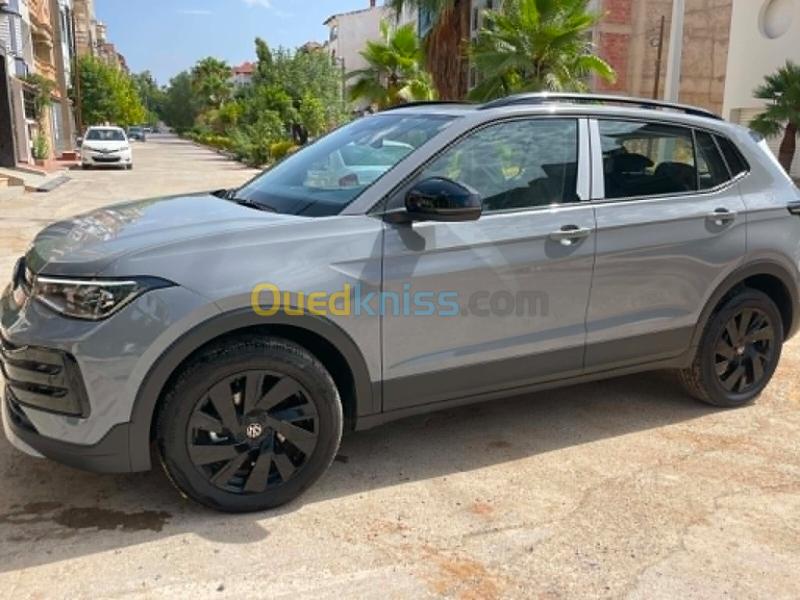 Volkswagen Tharu XR  2026 turbo Sièges et MALE Electriques