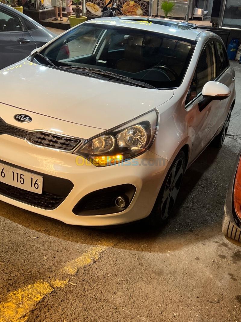 Kia Rio 5 portes 2015  2