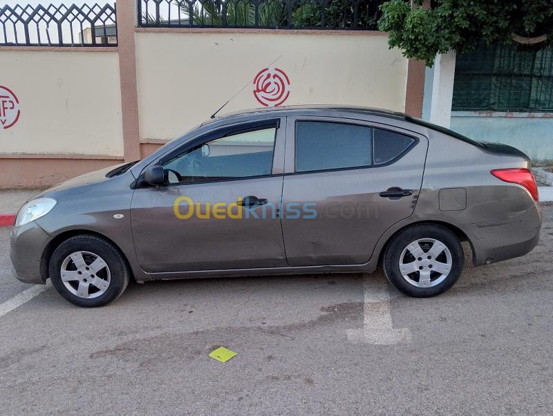Nissan ساني 2014  13